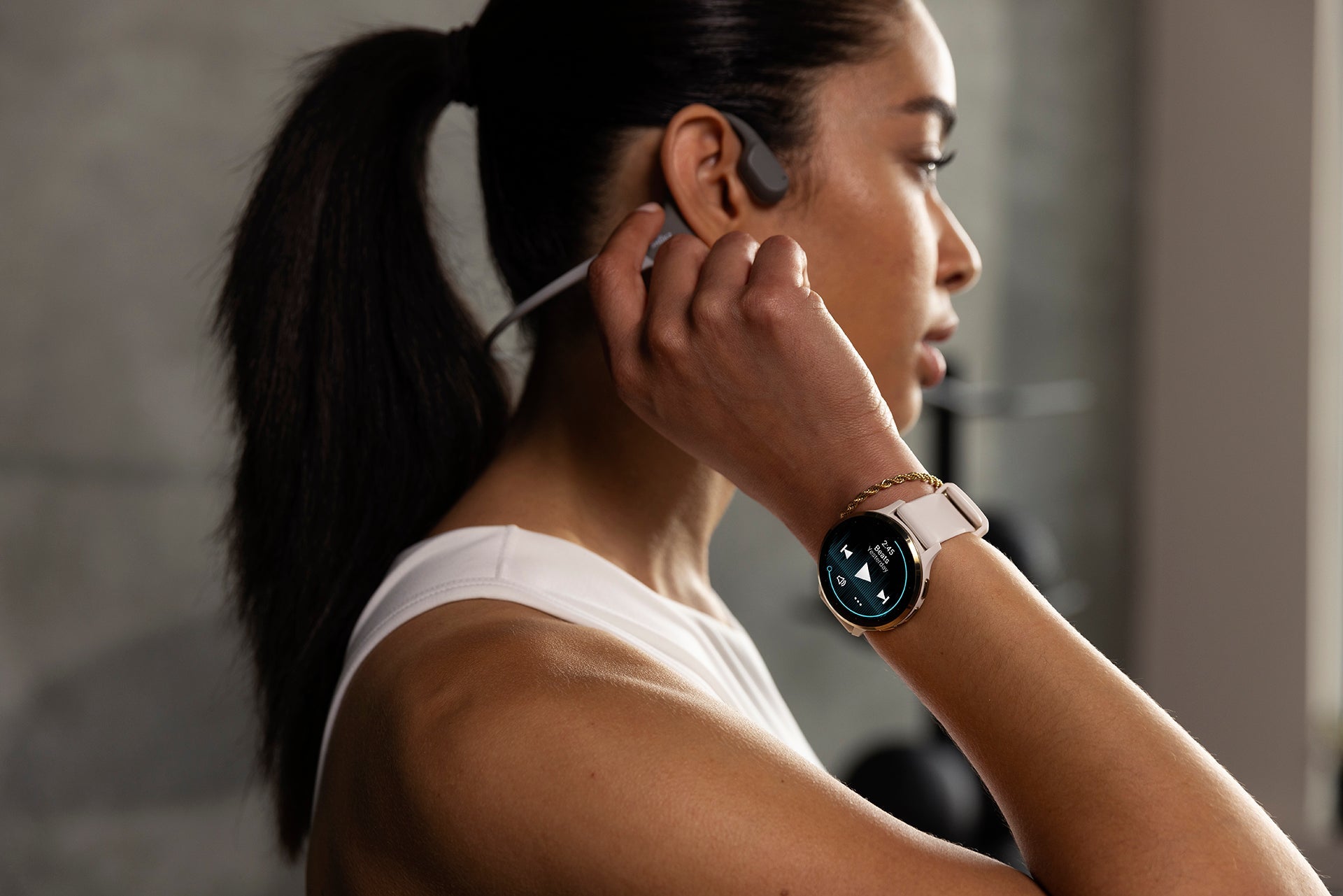 Garmin Venu 3/3S vs Apple Watch | Which Smartwatch Is Right for You?