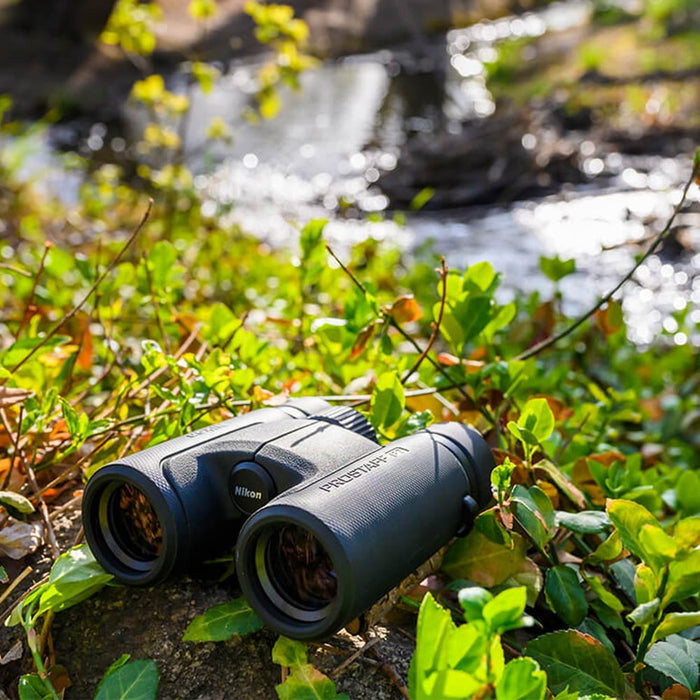 Nikon PROSTAFF P7 Binoculars